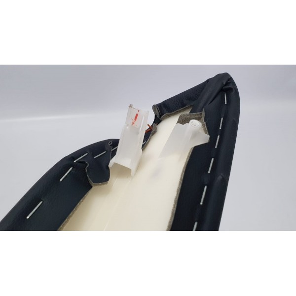 Apoio Braço Porta Dianteira Esq Mitsubishi Eclipse Cross 19 Preto