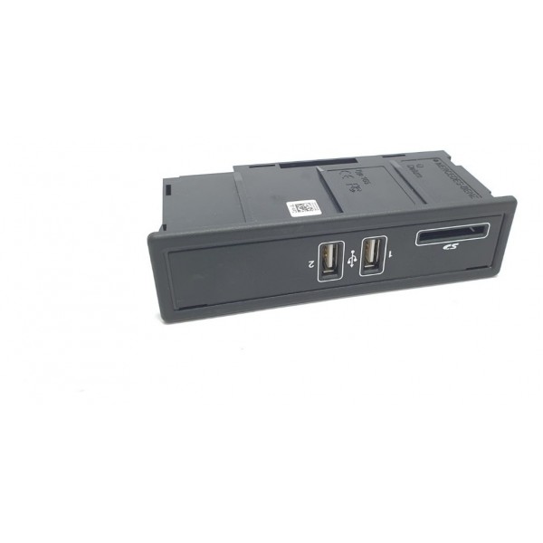 Entradas Auxiliares Cartão Sd Mercedes Benz C200 2016