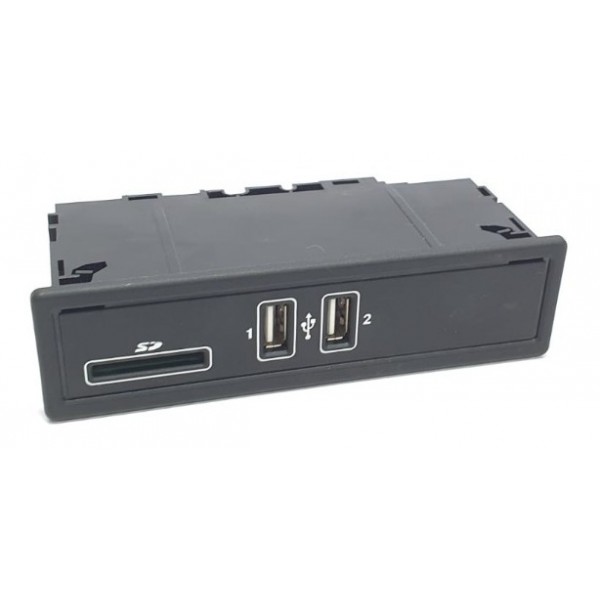 Entradas Auxiliares Cartão Sd Mercedes Benz C200 2016