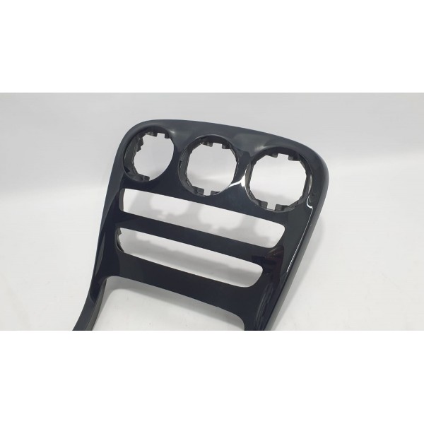 Moldura Acabamento Painel C/detalhe Mercedes Benz C200 2016