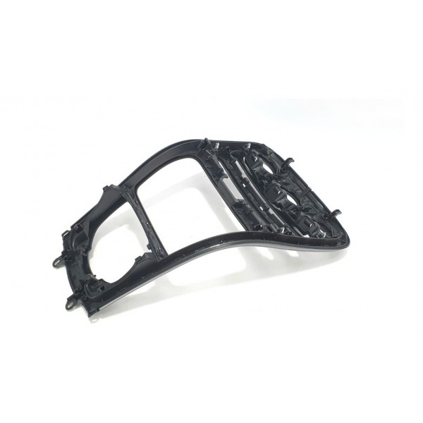 Moldura Acabamento Painel C/detalhe Mercedes Benz C200 2016