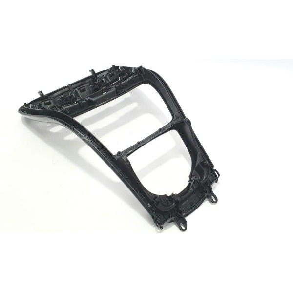 Moldura Acabamento Painel C/detalhe Mercedes Benz C200 2016