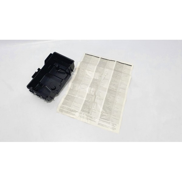 Suporte Base Caixa De Fusíveis Mercedes Benz C200 2016