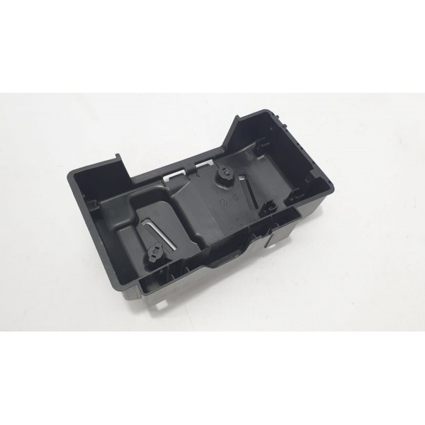 Suporte Base Caixa De Fusíveis Mercedes Benz C200 2016