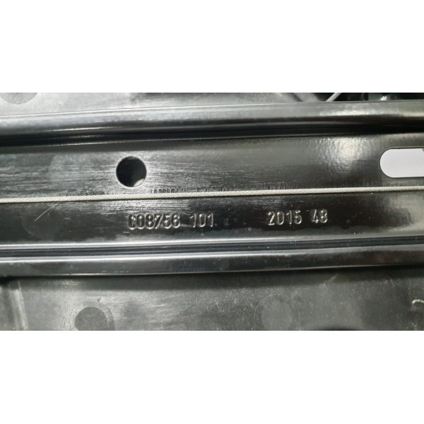 Máquina De Vidro Traseira Direita Mercedes Benz C200 2016