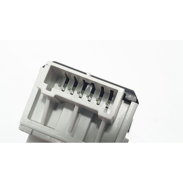 Luz De Cortesia/leitura L/direito Mercedes Benz C200 2016