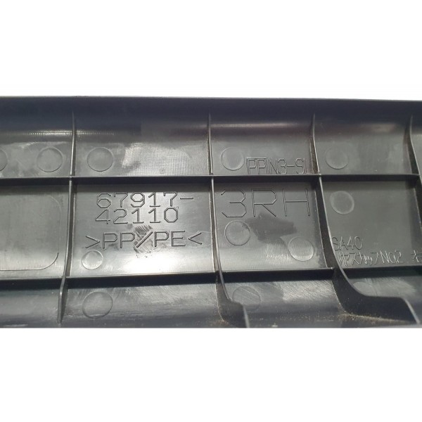 Acabamento Soleira Porta Tras Direita Toyota Rav4 Hybrid 20