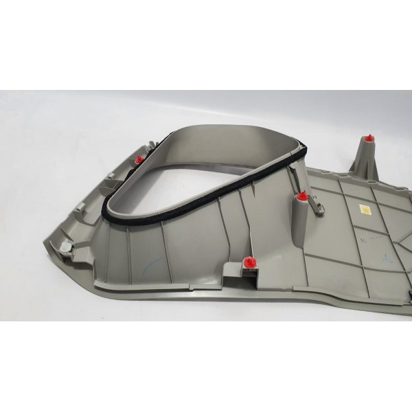 Acabamento Interno Vidro Lateral Tras Direito Rav4 Hybrid 20