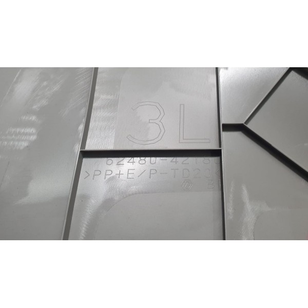 Acabamento Interno Vidro Lateral Tras. Esq. Rav4 Hybrid 2020