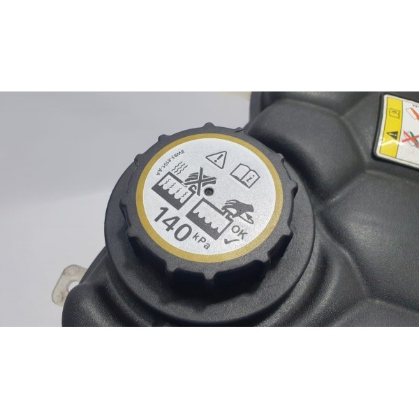 Reservatório Água Radiador (com Detalhes) Jaguar Xe 2.0 2016