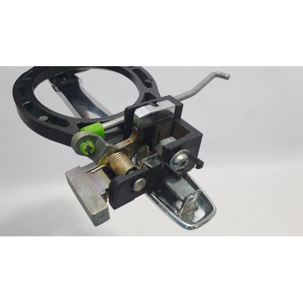 Maçaneta Porta Traseira Direito Mitsubishi Outlander 2018 Prateado