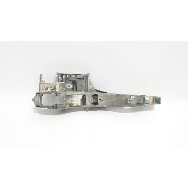 Suporte Maçaneta Traseira Direita Peugeot 308 Thp 2015 Prateado