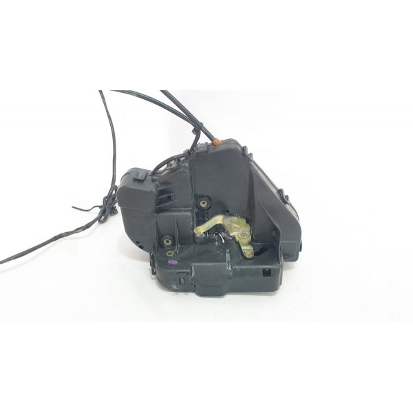 Fechadura Porta Traseira Esquerda  Mercedes Benz C240 2002