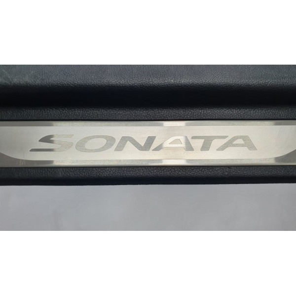 Acabamento Soleira Dianteira Esquerda Hyundai Sonata 2.4 12