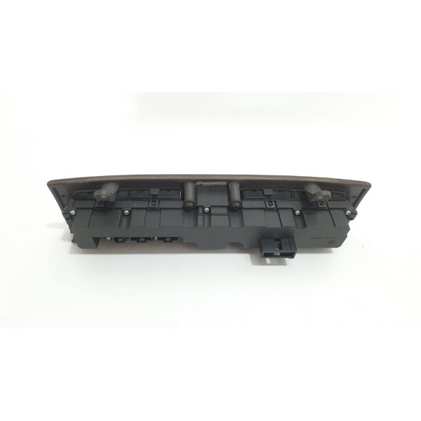 Botão De Alerta Com Moldura Mercedes Benz C200 2006 