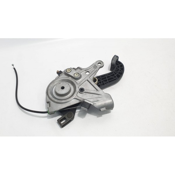 Pedal Freio De Mão Estacionamento Mercedes Benz C200 2006