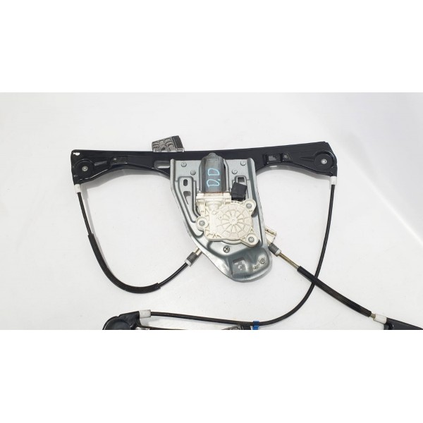 Máquina De Vidro Dianteira Direita Mercedes Benz C200 2006