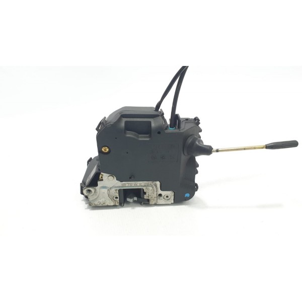 Fechadura Porta Dianteira Direita Mercedes Benz C200 2006