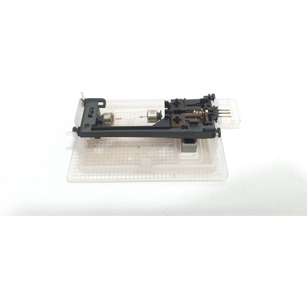 Luz De Cortesia Gm Chevrolet Tracker 1.4t 2017 