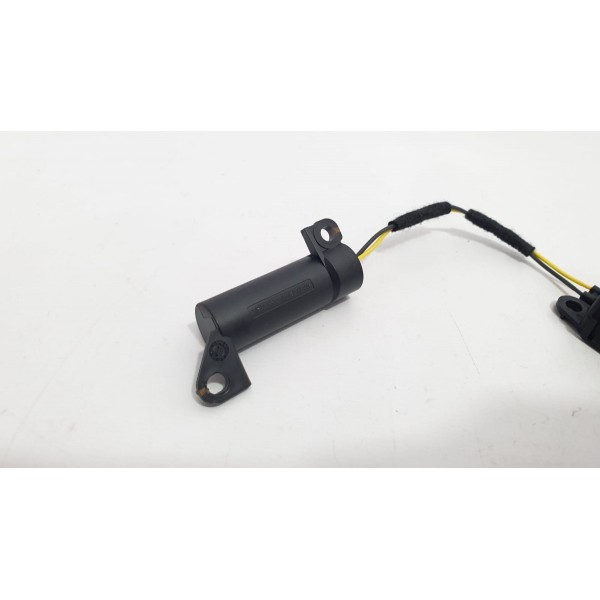 Antena Chave Keyless Gm Chevrolet Tracker 1.4t 2017 13523277
