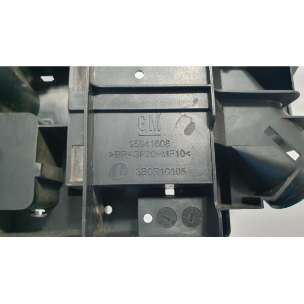 Base Caixa De Fusível Chevrolet Tracker 1.4t 2017 95941608