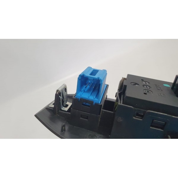 Botões Comandos Vidro Motorista Chevrolet Tracker 1.4t 2017