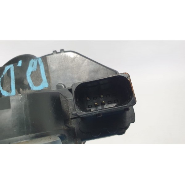 Fechadura Porta Dianteira Direita Chevrolet Tracker 1.4t 17