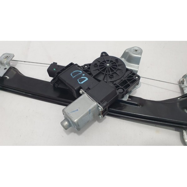 Máquina Vidro Dianteira Direita Chevrolet Tracker 1.4t 2017