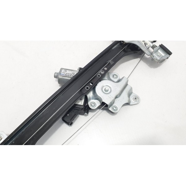 Máquina Vidro Dianteira Direita Chevrolet Tracker 1.4t 2017