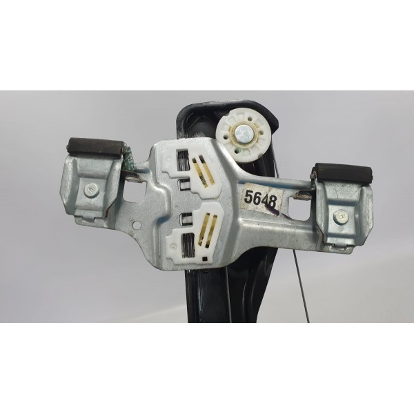 Máquina Vidro Dianteira Direita Chevrolet Tracker 1.4t 2017