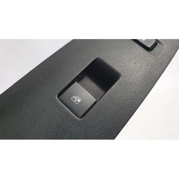 Botão Comando Vidro Trava Porta Direita Gm Tracker 1.4t 2017