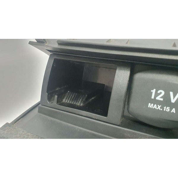 Cinzeiro Porta Objetos Entrada 12v Mercedes Benz C180 2009