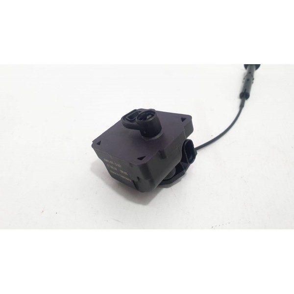 Trava Elétrica Tanque De Combustível Mercedes Benz C180 2009