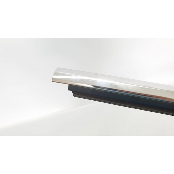 Friso Cromado Porta Tras Esq Gm Equinox Premier 1.5 2022