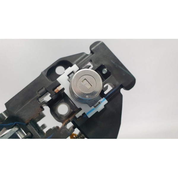 Suporte Maçaneta Porta Dian Esq Gm Equinox Premier 1.5 2022 Preto