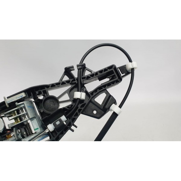 Suporte Maçaneta Porta Dian Esq Gm Equinox Premier 1.5 2022 Preto