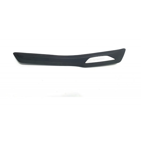 Soleira Traseira Direita (com Detalhes) Bmw 320i F30 2015 Preto