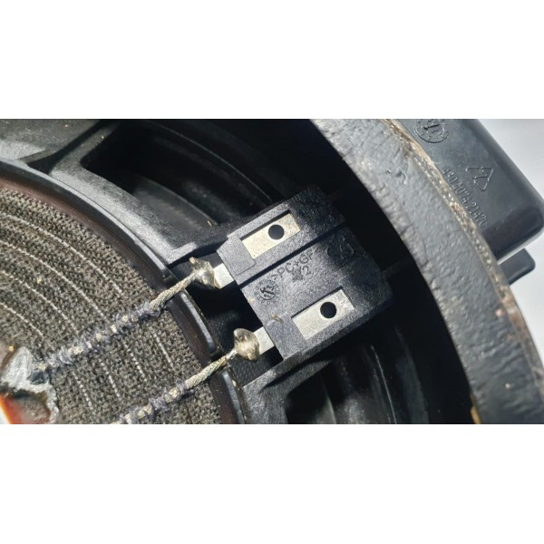 Alto Falante Subwoofer Bmw X5 Xdrive50i 2015 Cód Zb924734201 Preto