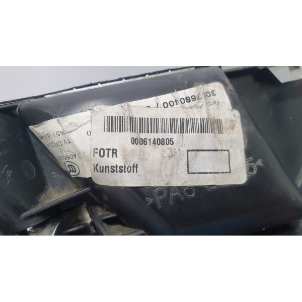 Moldura Porta C/ Maçaneta Diant. Direita Mercedes C180 2010 Prateado