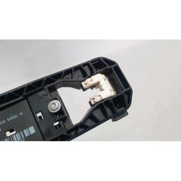 Suporte Maçaneta  Dianteiro Esquerdo Mercedes C180 2010 - Preto