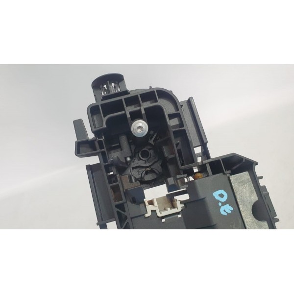 Suporte Maçaneta  Dianteiro Esquerdo Mercedes C180 2010 - Preto