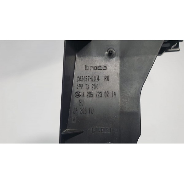 Suporte Fechadura Dianteira Direita Mercedes Benz C180 2017