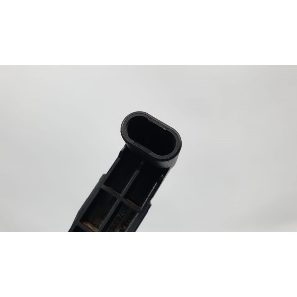 Trava Do Farol L/direito Volvo Xc60 2015
