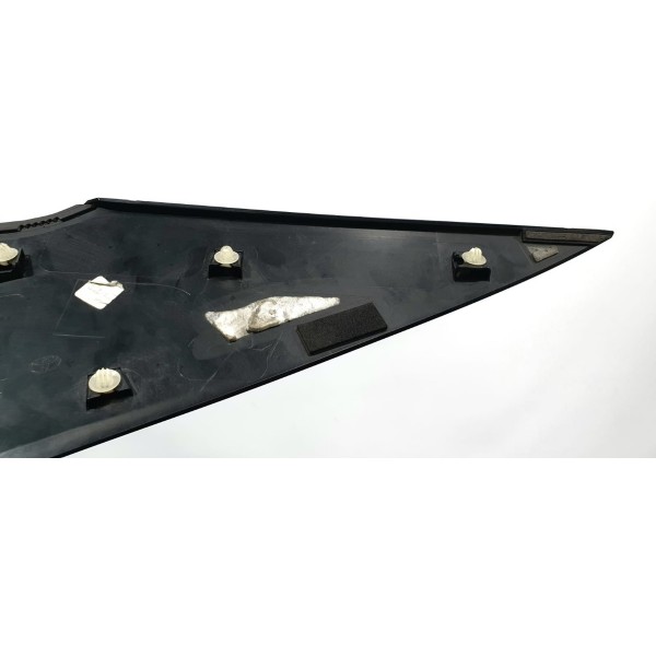 Aplique Lateral Traseiro Direito Toyota Prius Hybrid 2018