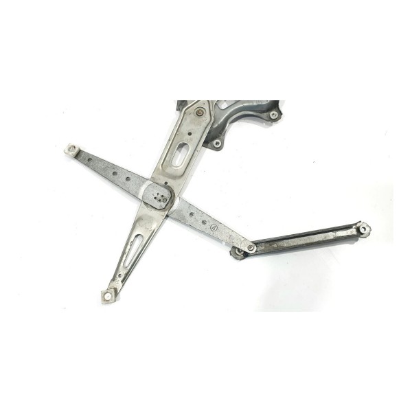 Máquina De Vidro Dianteira Direita Toyota Prius Hybrid 2018