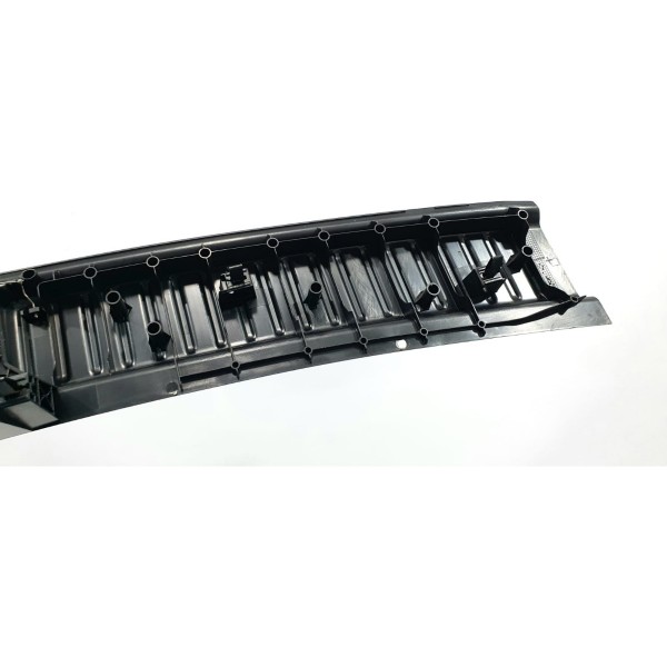 Acabamento Soleira Porta-malas Vw Touareg V6 3.6 2011