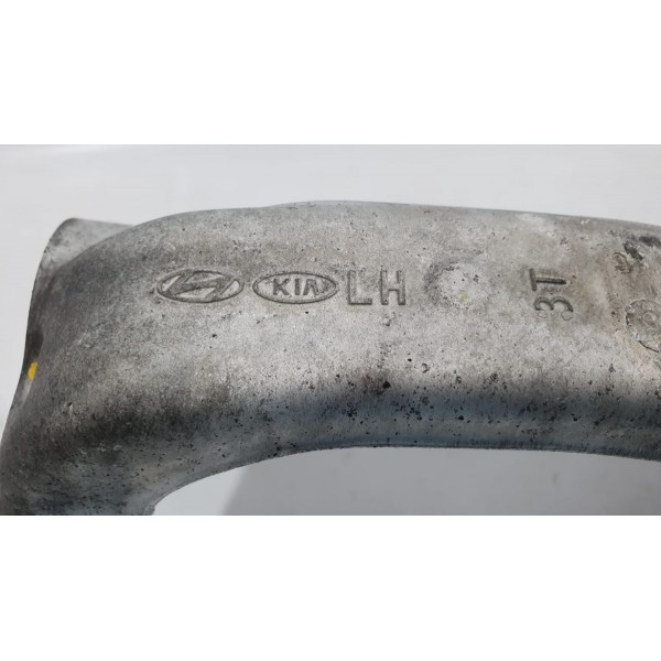 Montante Dianteiro Esquerdo Kia Quoris 3.8 2015