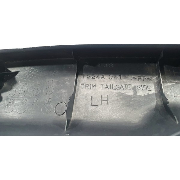 Acabamento Coluna L/esq. Porta-malas Mitsubishi Lancer 2012