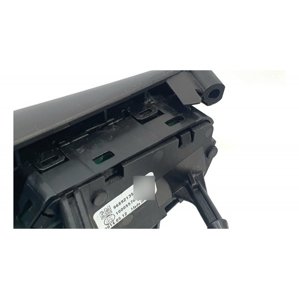 Botão Comando Volante Gm Chevrolet Tracker 2015