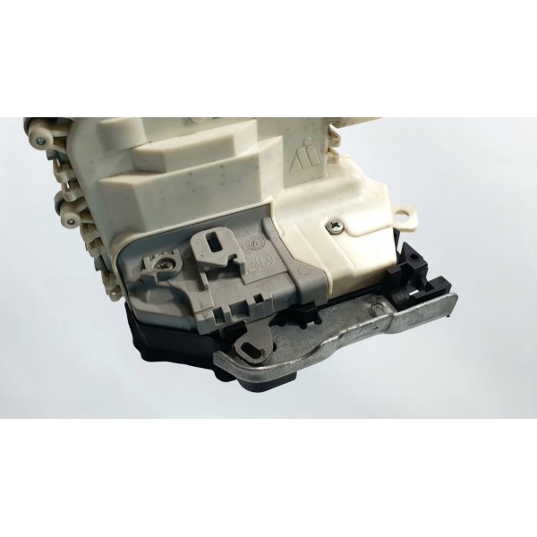 Fechadura Porta Traseira Direita Audi Q3 2015